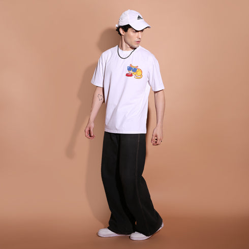 Chillin’ Like No One’s Watching Men Oversized Tee